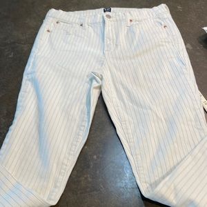 Gap true skinny mid rise pinstripe jeans, 30
